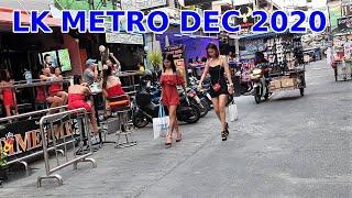 December 2020 Pattaya Thailand LK METRO, Beautiful Thai girls Shopping Street cart style