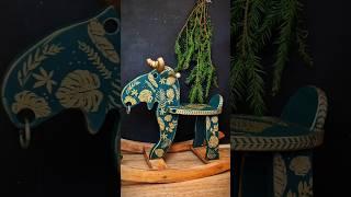 Moose Gets a Festive Makeover! #furnituremakeover ##paintedfurniture #diy #furnitureflip #festive