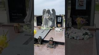 Надмогильний памятник со скульптурой ангела из гранита | Надмогильний памятник зі скульптурою ангела