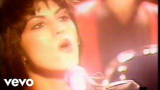 Joan Jett and the Blackhearts - Crimson and Clover