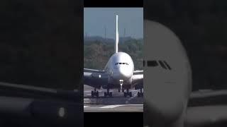 A380 Crosswind landing! (Emirates Pilot Fired After Landing!)