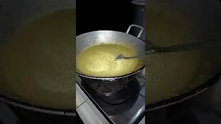 Masak Kuah Soto Bumbu di Warung Soto Ayam Kampung Kidul Masjid Agung Kulon Progo #shorts #kuliner