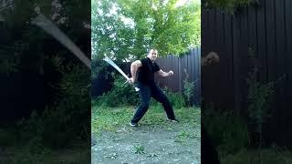 Трюковой бросок меча. Longsword toss trick #longsword