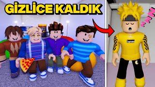 Tencere Oyunda'nın Evinde Gece Gizlice Eğlence Odasında Kaldık!! - (Roblox BrookhavenRP)