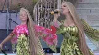 Anastasia & Victoria Petrik (Анастасия и Виктория Петрик), performance in Palmira Palace hotel, live