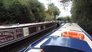 Navigating Oxford Canal at Thrupp