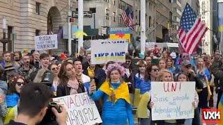 Manhattan, pro-Ukraine protesters chant "Azov! Azov! Azov!" (neo-Nazi battalion)