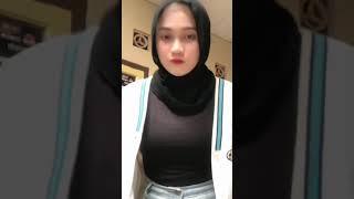 hijab cantik gunung gede