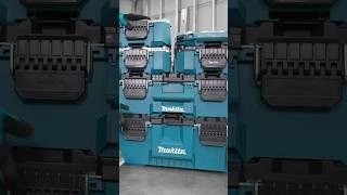 Makita MAKTRAK Tool Box System with dual-hinging lids and spacious horizontal designs #toolstorage