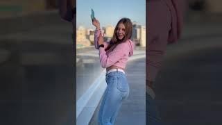 Rus qiz Yuliaalexeeva Tiktok videolari