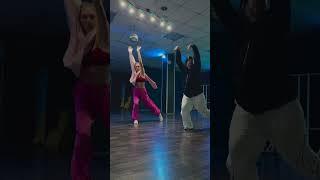 HIP-HOP CLASS BY МЯHКИЙ ДЛЯ ASYA ELLE | вогер пробует #hiphopchoreo