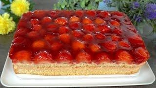 The perfect strawberry cake in minutes! Everyone loves this recipe! Simple and delicious
