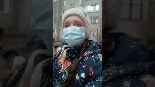 Анна шро куда мы идём сделать прививку в плечо катя