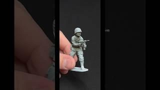 Army men, how to prime for painting time-lapse tutorial