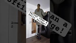 When you can use a 5ft11(180cm) fridge as an armrest… #tallgirlsrock #tallwomen