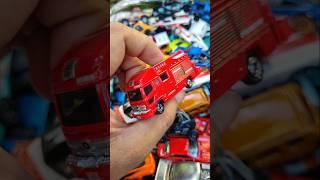 Tomica Firetruck look so nice 