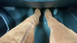 PEDAL PUMPING WITH MY LEATHER BOOTS - PEDAL BRAKE ASMR