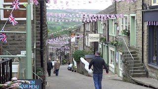 039: Heritage of Haworth (Haworth, Oakworth and the Railway Children Walk) (South Pennines 2015)