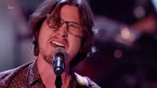 Lawrence Hill  vs.  Jason Jones -  'Long Train Runnin'.  The Voice UK 2017.  The Battles