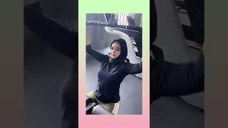gadis berhijab cantik lagi olahraga