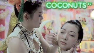 Slap me silly! Tortured Beauty tries traditional "Face Patting Therapy" in Bangkok