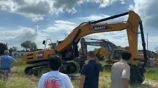 Russian friends test drive Sany excavator 365