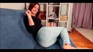 Hot girl farting in jeans