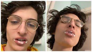 Finn Wolfhard Brush Teeth İnstagram Video 25 Dec 2019