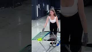 Сколько ударов выдержит лобовое стекло бронепленкой?