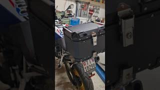 Bmw F900 GS topcase installation. #f900gs #bmwmotorrad  #topcase #motea #enduro