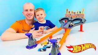 ХОТ ВИЛС Супер Скоростная Гонка и Даник с папой - Hot Wheels Super Speed Race