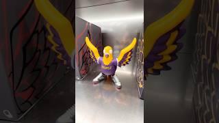 Jeff Staple The Winged Victory Pigeon LA Edition #pigeon #jeffstaple #toyqube