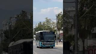 Modernus autobusas Antalijoje, Turkijoje 