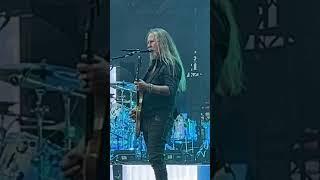 Watch Jerry Cantrell’s Legendary ‘Man in the Box’ Intro – Rock History in Action!