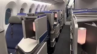 United Airlines - 787 Dreamliner - Polaris Suite Tour (with which seats are adjoining) @united