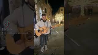 Basket Street..#busker #street #streetart #streetartist #streetmusic #streetmusicians #greenday