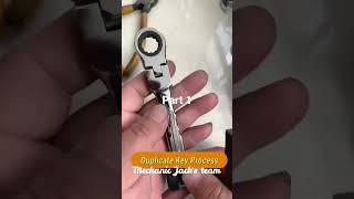 Duplicate Key Process#mechanic #mechanicjack #Duplicate #keys