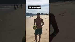 Como dominar/grudar a bola no peito?