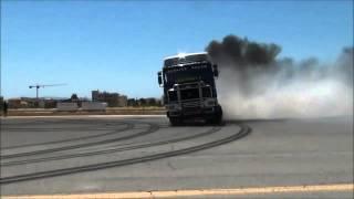 Old Volvo F12 V8 Truck Drift and Burnout.