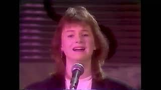 Clive Gregson and Christine Collister  - NIGHT NETWORK  - ITV (2 songs)