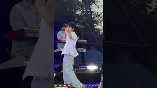 LOOK AT THE MAN ON KEYBOARD!! Jungkook Singing Euphoria at GMA Summer Concert Series 20230714