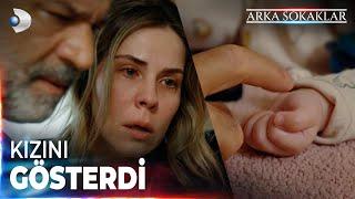 Cevher, Ayşecan'a Ninni Söylüyor!  #ArkaSokaklar 717. Bölüm