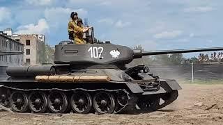 Rudy 102  T-34-85.#t3485#czołgi#panzer