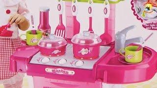 Детская кухня-чемодан. Готовим ужин. Игровой набор / Kitchen suitcase, play set for girls