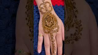 Elegant delicate new design creation  by@Ms_naaz_artist @tiktok @instagram #mehndi #henna #art