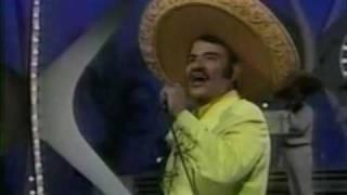 Charro Avitia gato negro