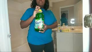 Bathroom Cleaning with Fabuloso