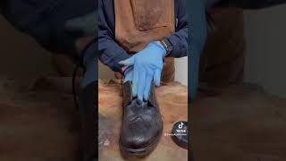 How to dye your shoes from Brown to Black #shoes #armedguard #art #leather  #satisfying  #tutorial