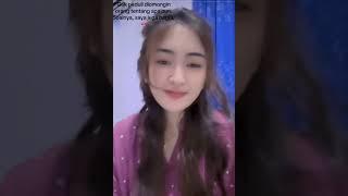 Aulia fahma lubis HOT LIVE