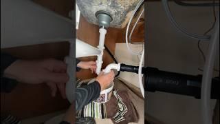 Kitchen Sink Drain Leak Quick Fix!  #kitchenplumbing #helpingothers #diy #plumbing